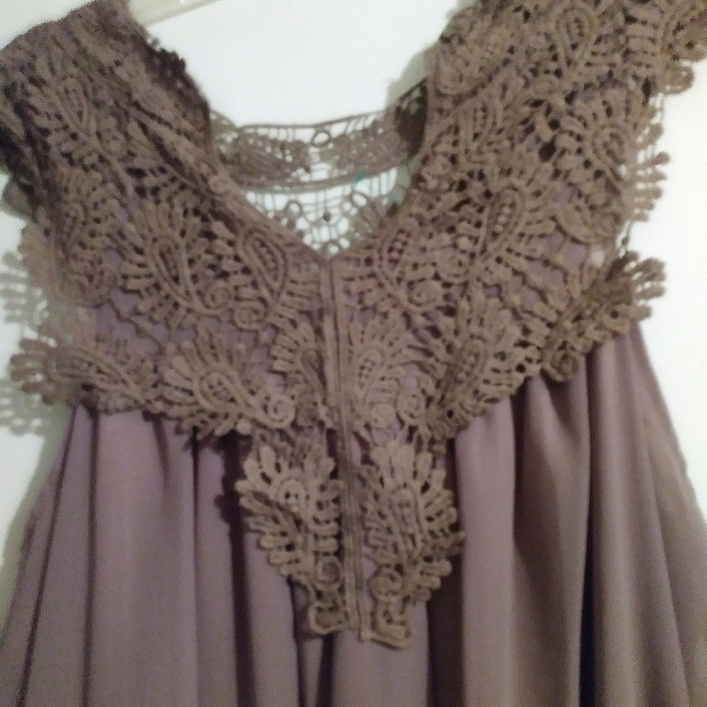 Main strip dress